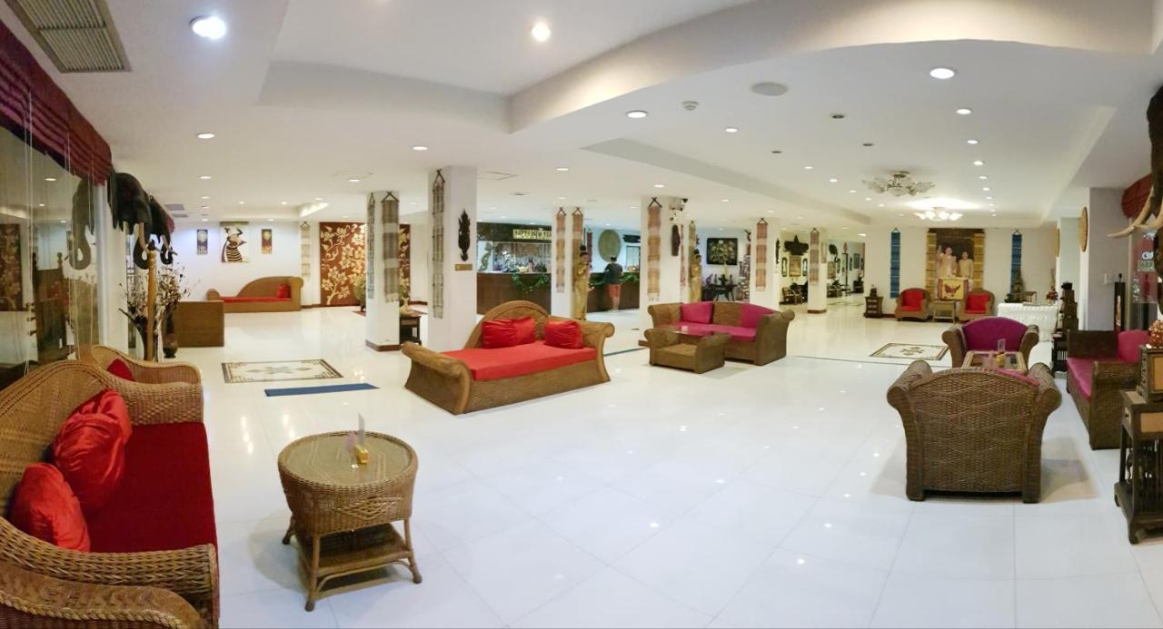 Win Place Hotel Чиангмай Экстерьер фото